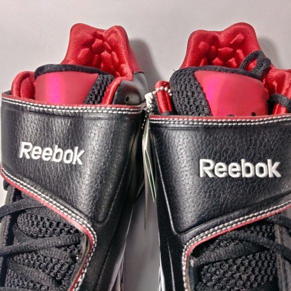 New Reebok sneakers with cleats - Picture 6 of 11